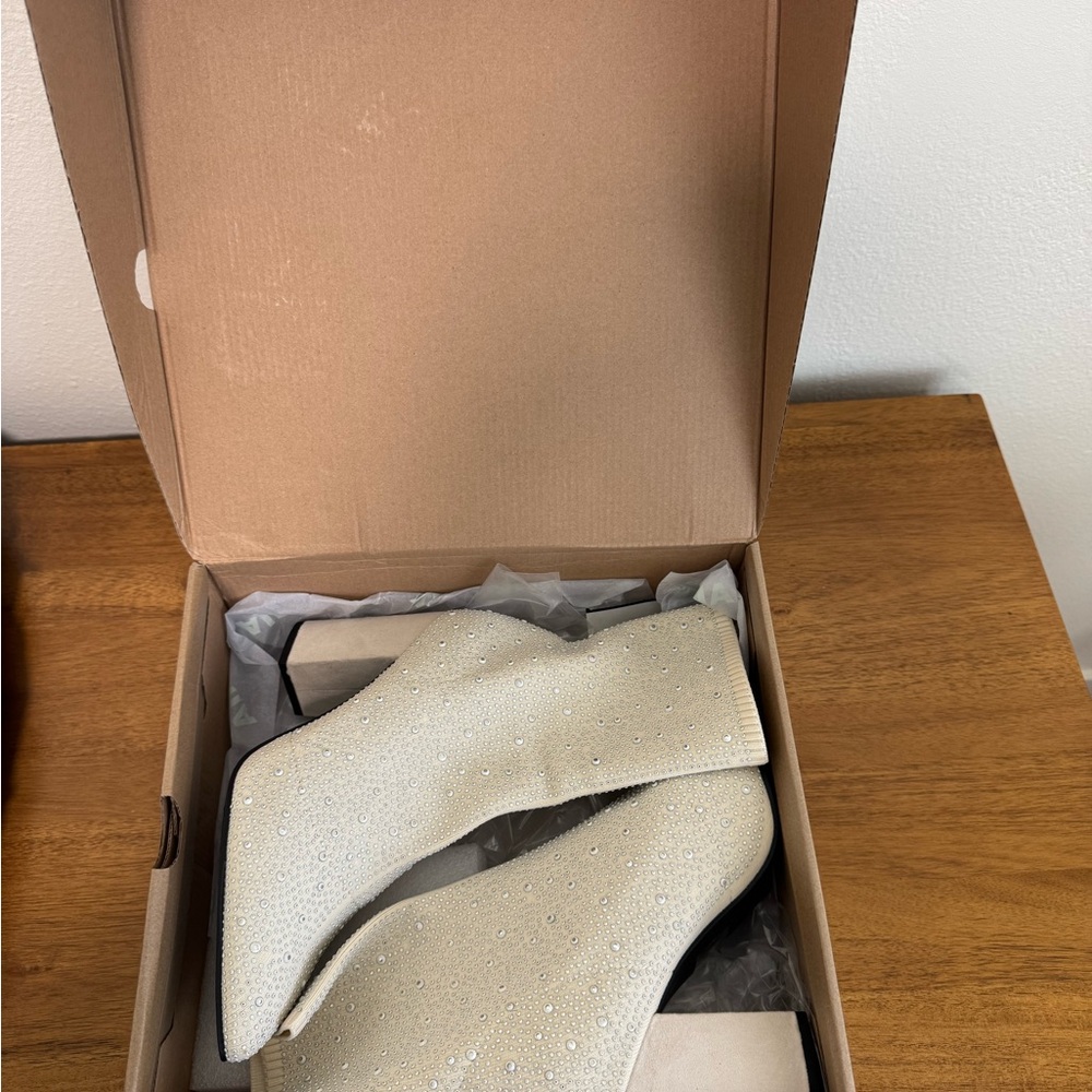 Nordstrom Cream Rhinestone Pointed Toe Ankle Booties